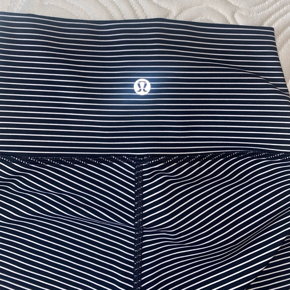 Lululemon 🍋 wunder under 25 - Picture 7 of 8